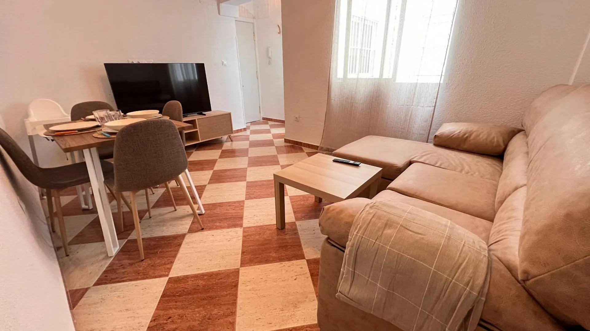 Apartamento Tincho Zapillo Playa By Almeria2Stay 0*, Almeria
